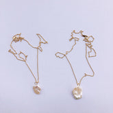 Minimalist Baroque Pearl Pendant Necklace - Glöd of Sweden