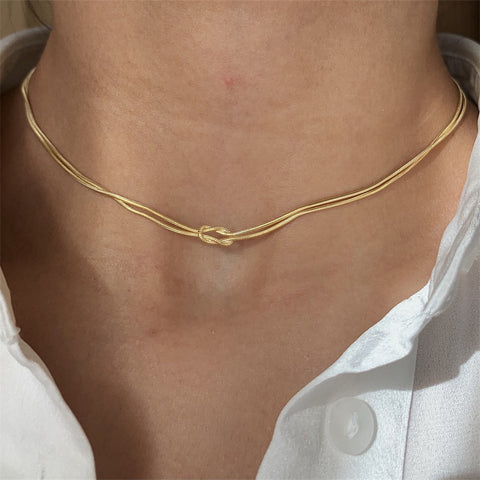 Stylish Knot Chain Necklace from Glöd of Sweden