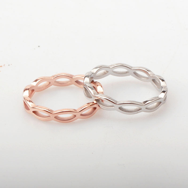 Hollow Wave Titanium Steel Rings for Couples - Glöd of Sweden