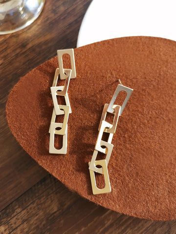 Fashion New Long Chain Metallic Cold Wind Stud Earrings Women
