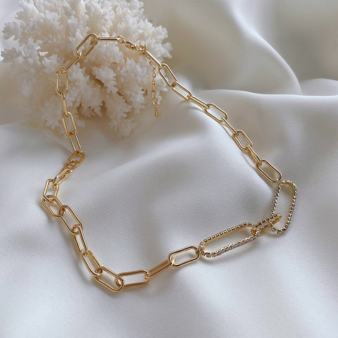 Add A Touch Of Sophistication To Any Outfit Through This Chain Necklace