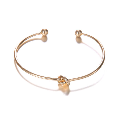 Elevate Your Everyday Look with This Knot Bracelet Set - Glöd of Sweden