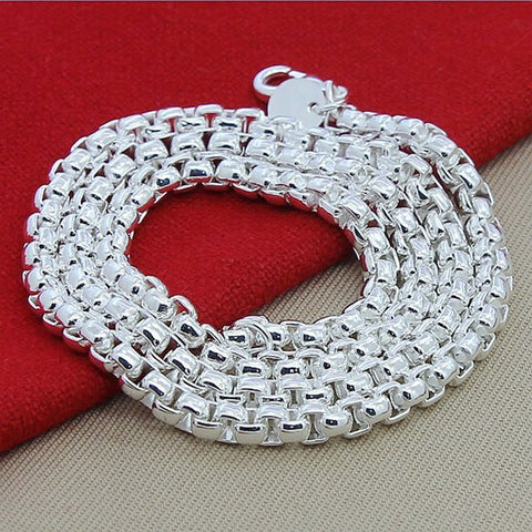 Elegant & Adjustable Silver Round Box Necklace