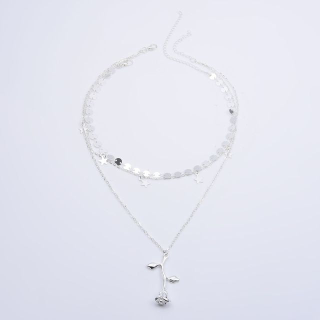 Elegant Women’s Snake Chain Design Rose Necklace in Silver - Glöd of Sweden