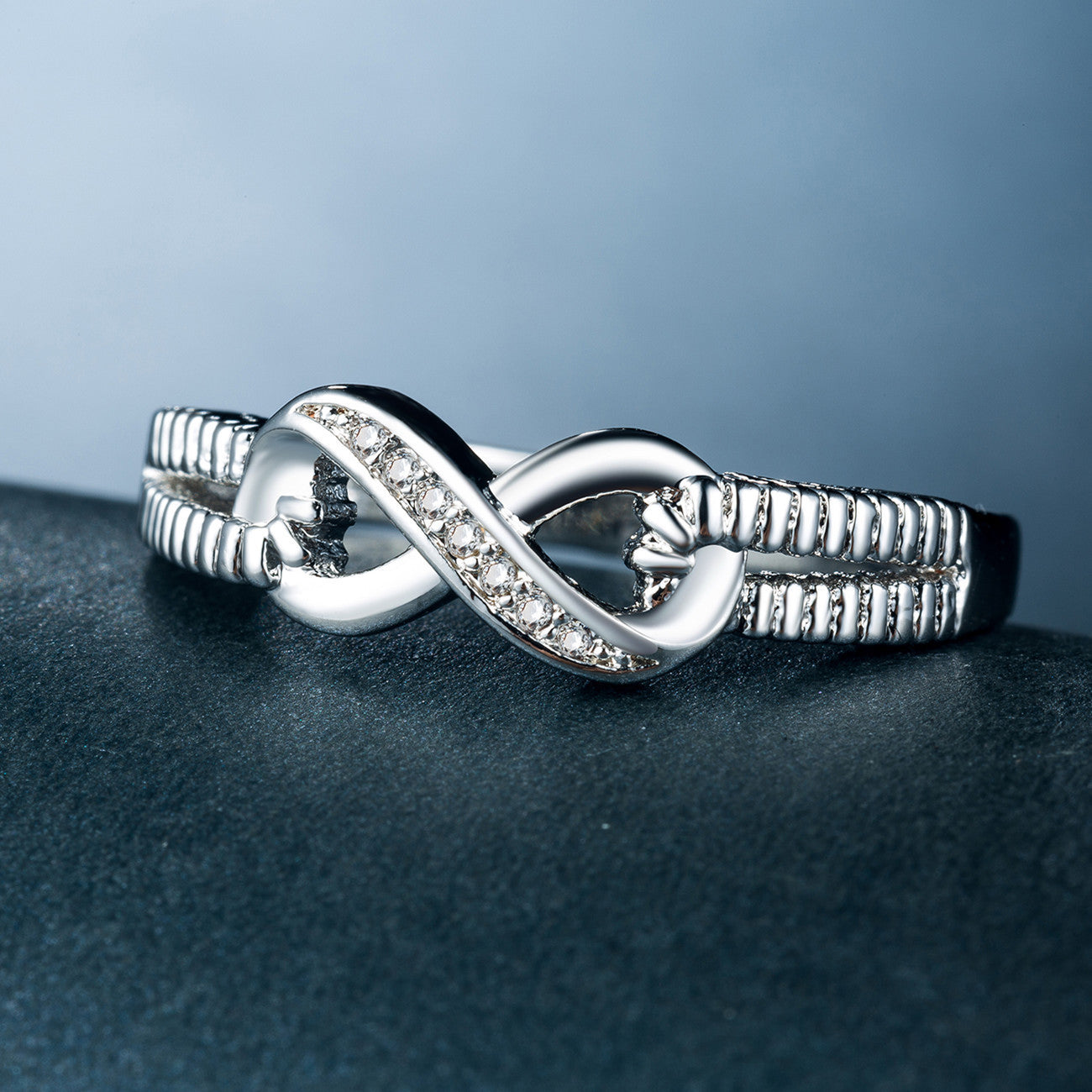 Elegant Zircon Fashion Ring for Women - Glöd of Sweden