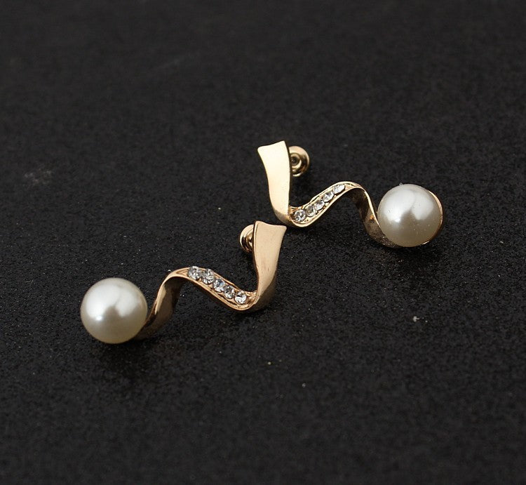 Diamond Crystal Pearl Earrings for Women