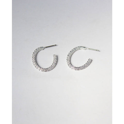 Electroplated Silver Needle Twill C-shaped Earrings