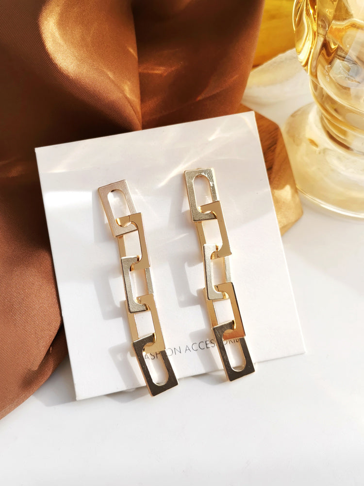 Fashion New Long Chain Metallic Cold Wind Stud Earrings Women