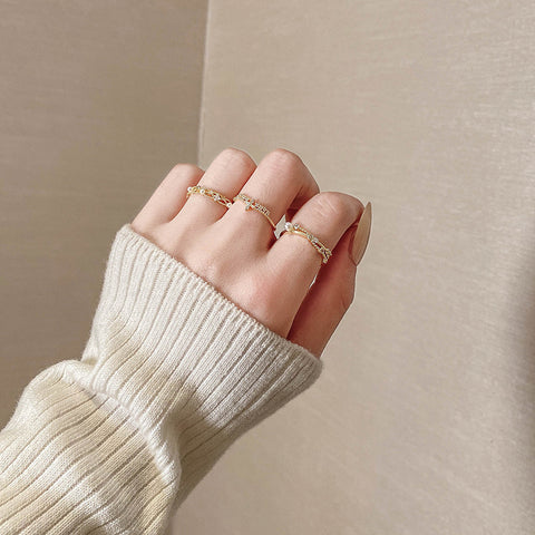 Temperament zircon pearl ring
