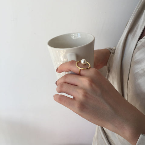 Vintage big pearl ring