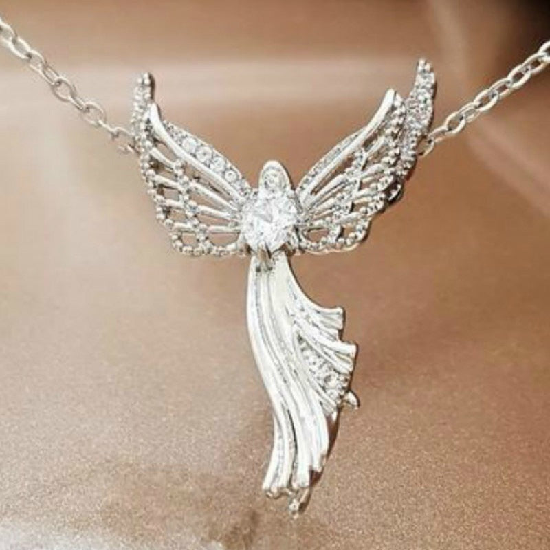 Virgin Mary Pendant Necklace - Glöd of Sweden
