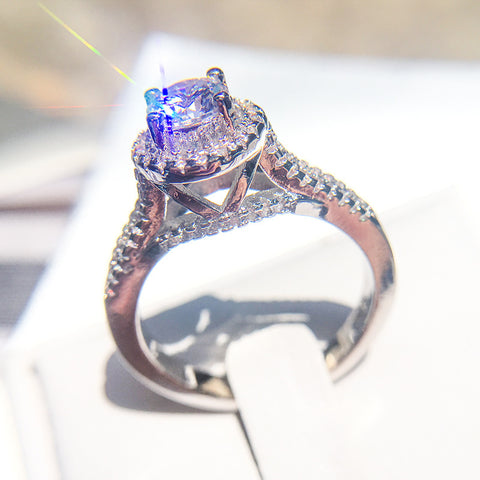 Europe and America Style Zircon Ring - Glöd of Sweden
