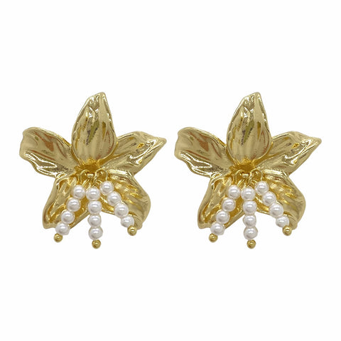 1 Pair of Exaggerated And Personalized Pearl Flower Earrings - Glöd of Sweden