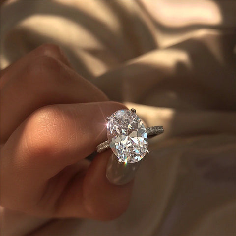 Sophisticated Platinum Plated Zircon Ring for Women - Glöd of Sweden