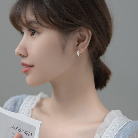 Women Wearing Vine Ear Buckle Female Forest Branch - Glöd of Sweden