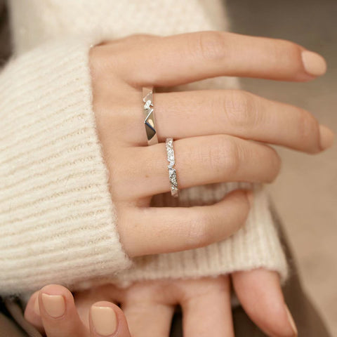 Woman Wearing Sterling Silver Couple Rings - Glöd of Sweden