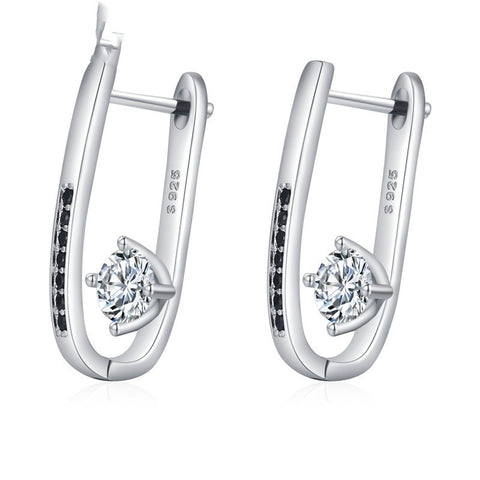 Elegant U-shaped Diamond Earrings - Glöd of Sweden