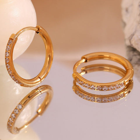 Stylish Round Edge Zircon Earrings - Glöd of Sweden