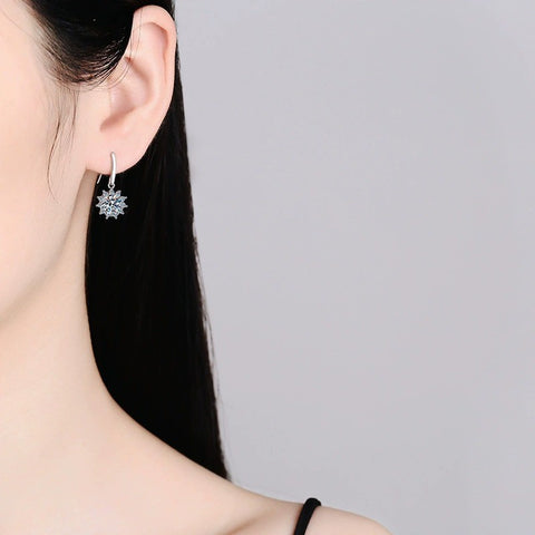 Stylish Silver Sunflower Earrings - Glöd of Sweden