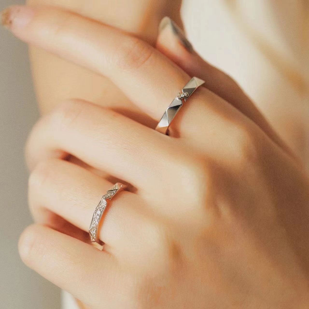 Elegant Geometric Sterling Silver Couple Rings - Glöd of Sweden