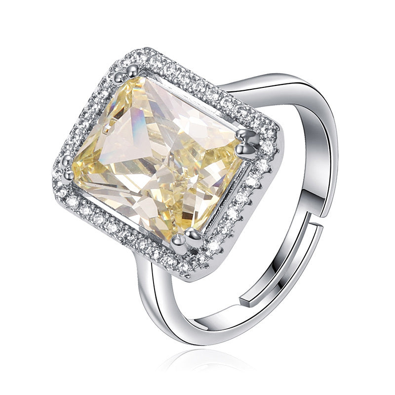 Must-have Zircon Ring for Fashionable Women - Glöd of Sweden