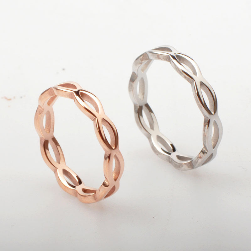 Hollow Wave Titanium Steel Matching Rings for Couples - Glöd of Sweden