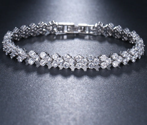 Elegant Zircon Bracelet for Women - Glöd of Sweden