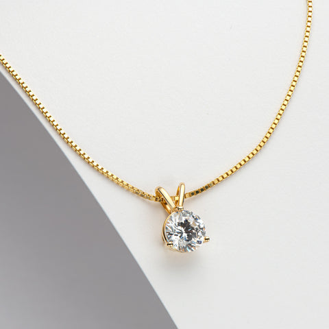 Genuine Three-claw Moissanite Pendant D Color
