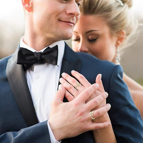 The Gold Hug Ring